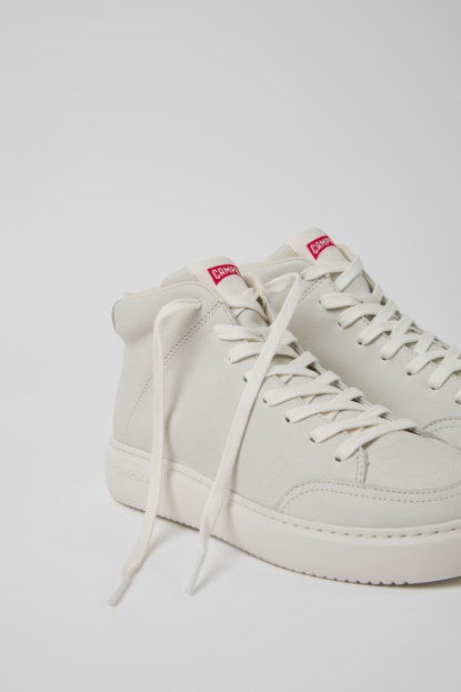 Bele Nebarvane Usnjene Superge Za ženske Camper Runner K21 Novosti