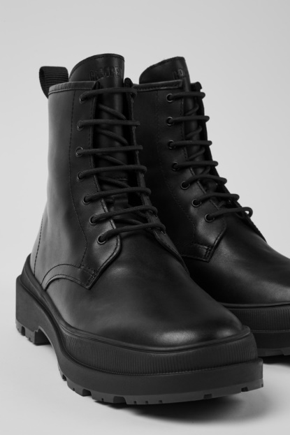 Design Brutus Trek črni Usnjeni Gležnjarji Z Vezalkami Za ženske Kamperje