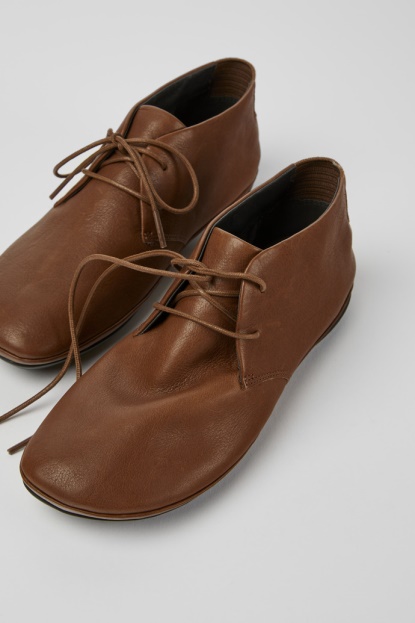 Desni Rjavi ženski Gležnjar Z Vezalkami Camper Design