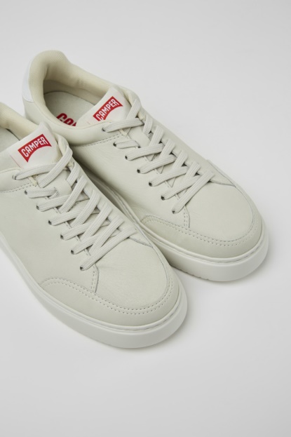 Design Runner K21 Bele Nebarvane Usnjene Superge Za ženske Avtodome