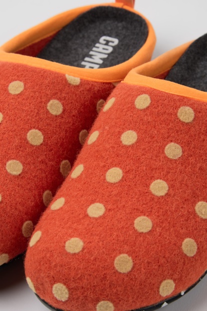 Design Wabi Oranžni In Rjavi Volneni ženski Copati Camper