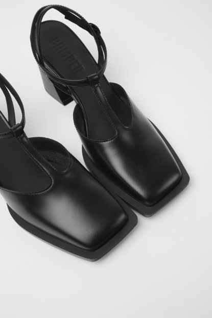 črni Usnjeni ženski čevlji S T-barom Camper Karole, Novi Izdelki