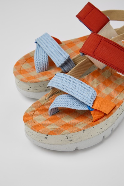 Oruga Up Bež Modri In Rdeči Sandali Za ženske Ekskluzivne Avtodome